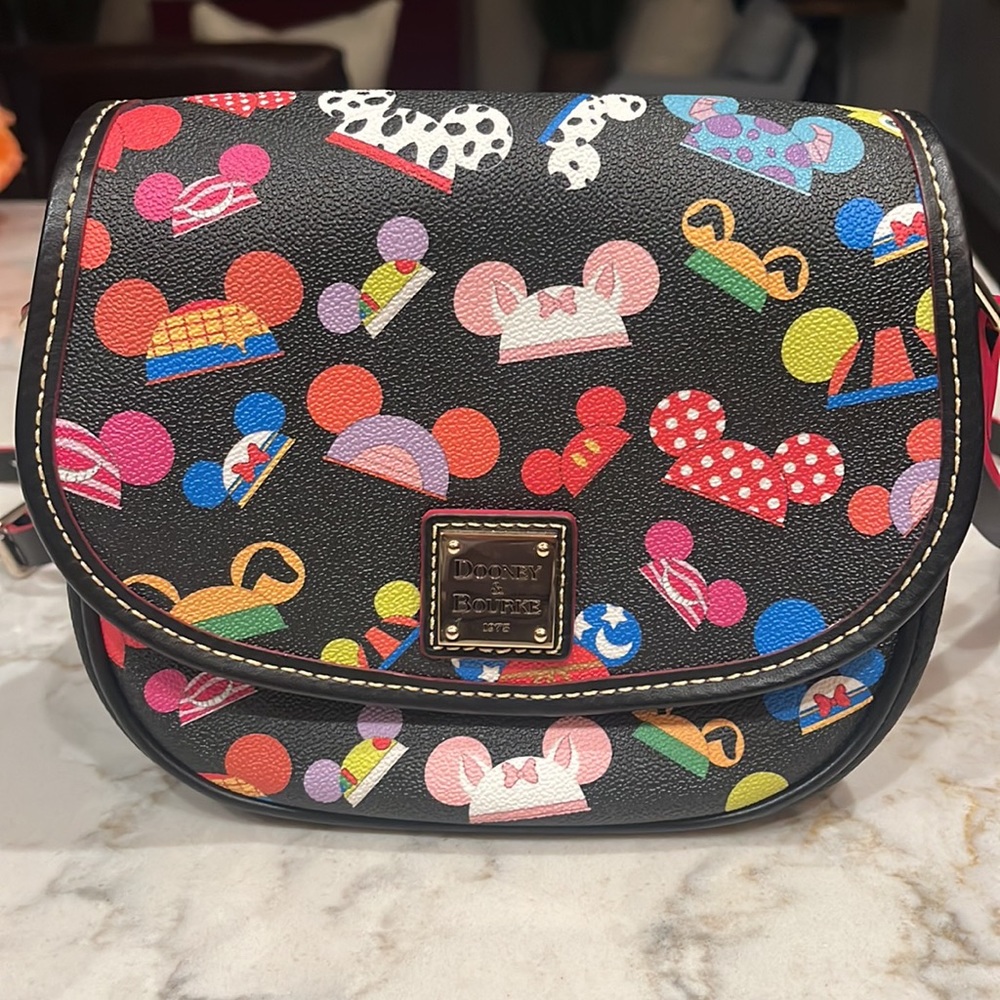 DOONEY & BOURKE x DISNEY I AM ALL EARS CROSSBODY LEATHER BAG! TRULY GORGEOUS! ❤️